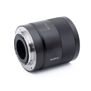Sony-24mm-f1.8-zeiss-3 Sony E 24mm f/1.8 ZA - Käytetty