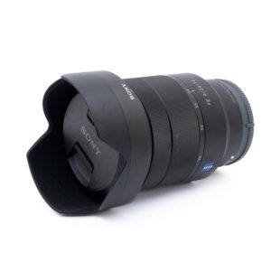 Sony FE 24-70mm f/4 Vario-Tessar ZA OSS - Käytetty