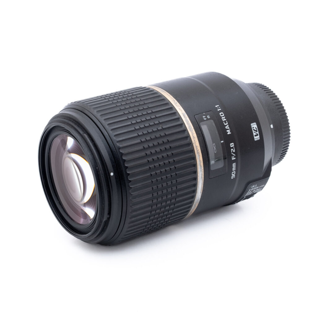 Tamron-90mm-f2.8-vc-macro-Nikon-1 Tamron SP 90mm f/2.8 DI Macro 1:1 VC USD Nikon F - Käytetty