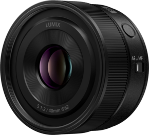 Panasonic Lumix S 40mm f/2.0 -objektiivi