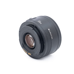 Canon EF 50mm f/1.8 II - Käytetty