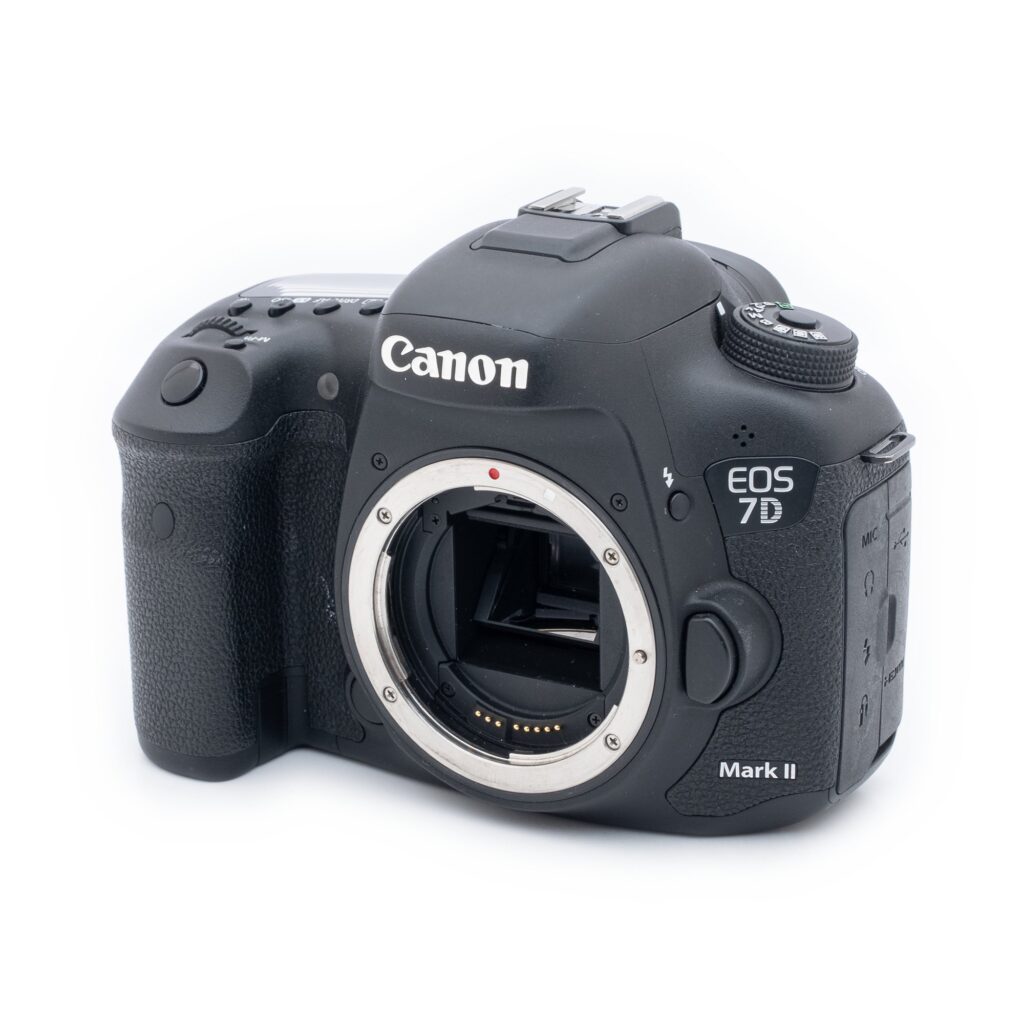 Canon EOS 7D Mark II - Käytetty