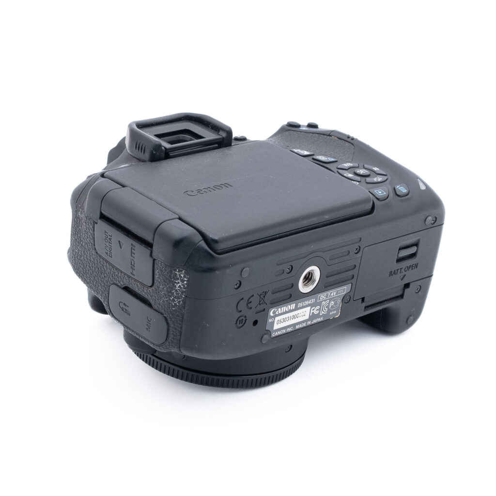 Canon-EOS-700D-5 Canon EOS 700D - Käytetty