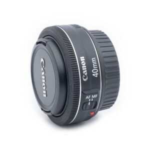 Canon EF 40mm f/2.8 STM - Käytetty