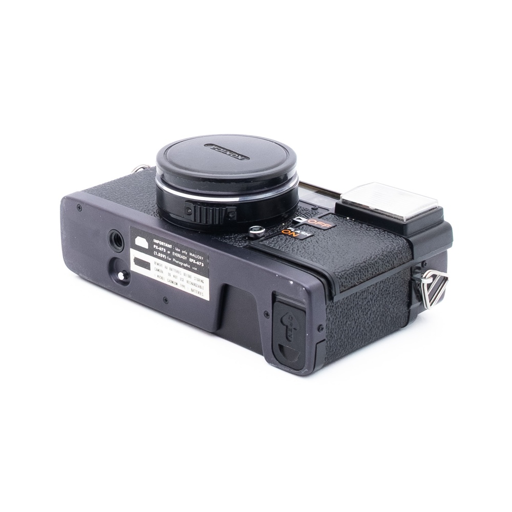 Konica C35 -filmikamera - Käytetty