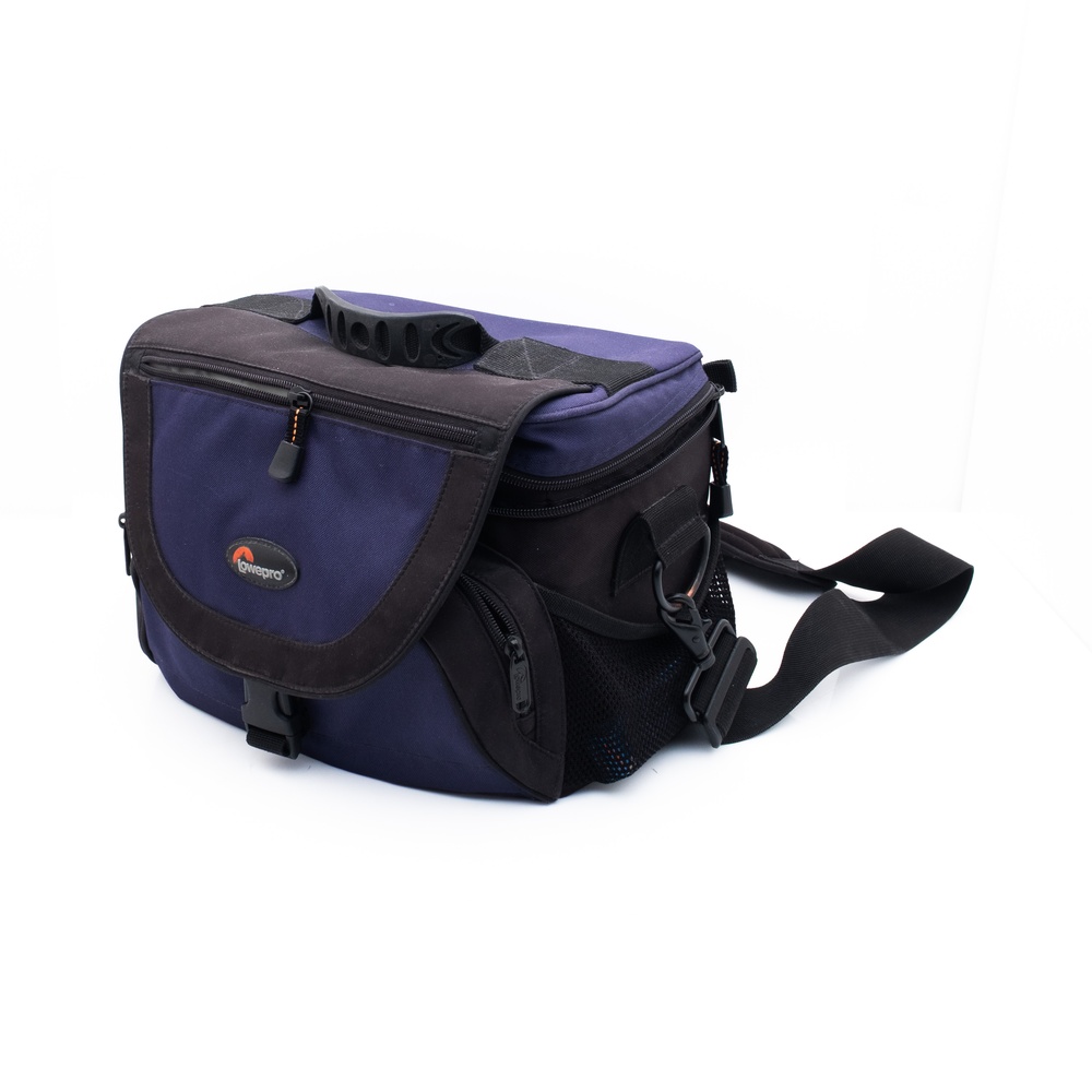 Lowepro laukku_1 Lowepro Nova 4 AW - Käytetty
