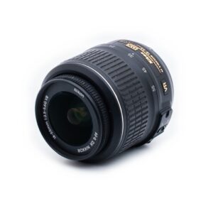 Nikon AF-S Nikkor 18-55mm f/3.5-5.6 G VR DX - Käytetty