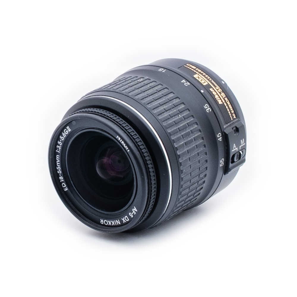 Nikon 18-55mm f35-56G II_2 Nikon AF-S Nikkor 18-55mm f/3.5-5.6 G II DX - Käytetty