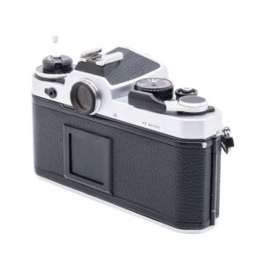 Nikon FE_4 Nikon FE -filmikamera - Käytetty