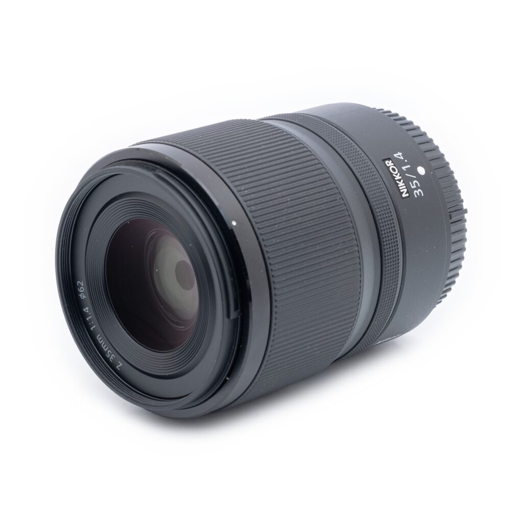 Nikon-Z-35mm-f1.4_2 Nikon Nikkor Z 35mm f/1.4 - Käytetty