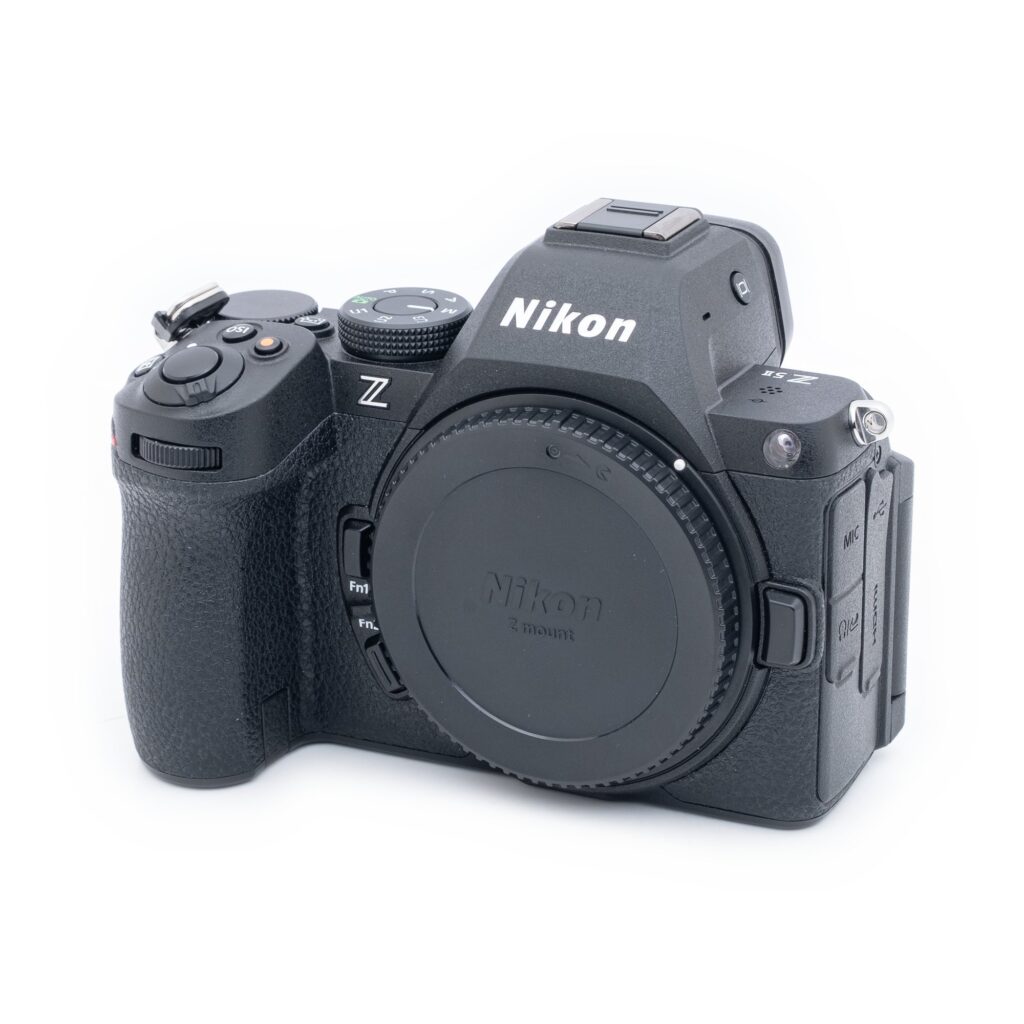Nikon-Z5-II_1 Nikon Z5 II - Käytetty