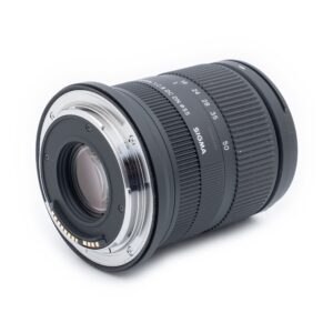 Sigma-18-50mm-f2.8-RF_3 Sigma 18-50mm f/2.8 DC DN C Canon RF-S - Käytetty
