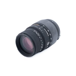 Sigma DG 70-300mm f/4-5.6 Macro Nikon F - Käytetty