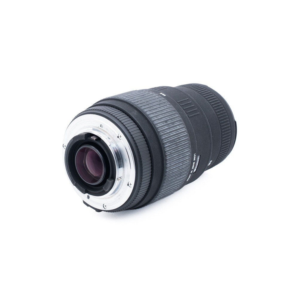 Sigma DG 70-300mm f/4-5.6 Macro Nikon F - Käytetty