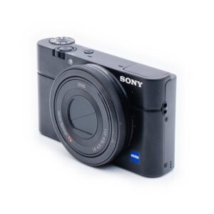 Sony RX100 9528_1 Olympus SP-560UZ -digikamera - Käytetty
