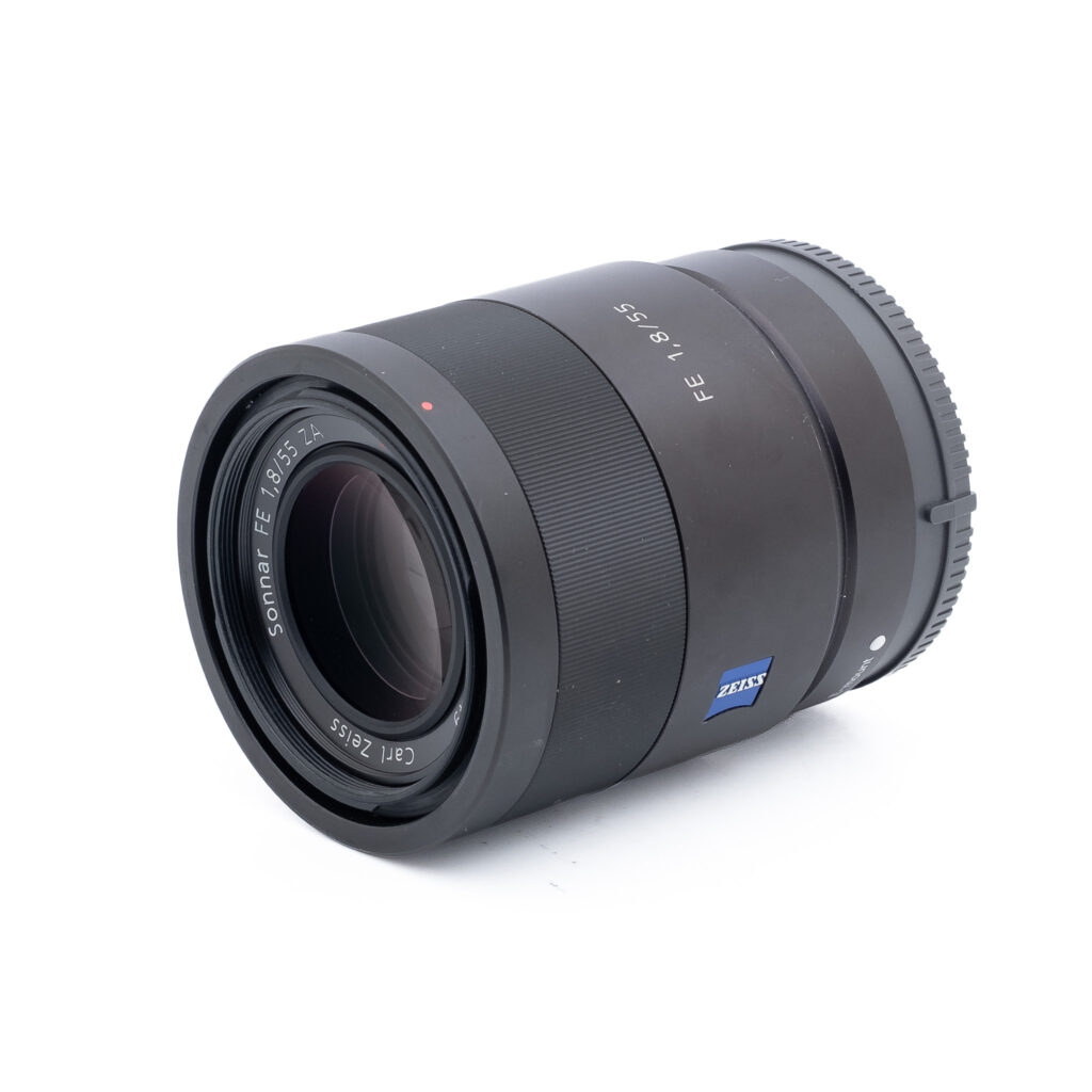 Sony-zeiss-55mm-f1.8-2 Sony FE Sonnar T* 55mm f/1.8 ZA - Käytetty