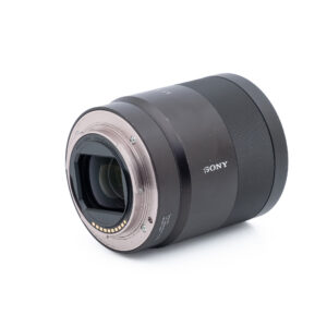 Sony-zeiss-55mm-f1.8-3 Sony FE Sonnar T* 55mm f/1.8 ZA - Käytetty