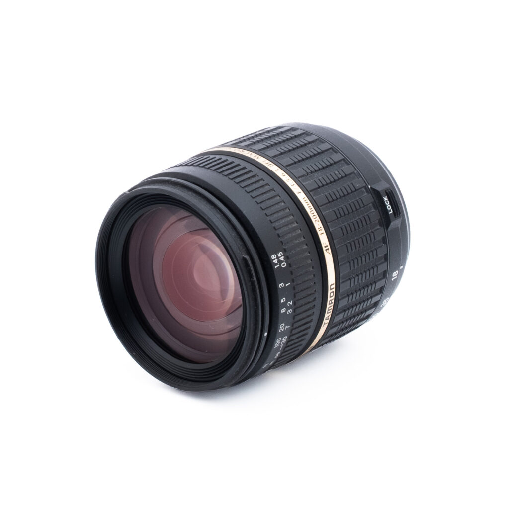 Tamron 18-200mm f35-63 Nikon_2 Tamron AF 18-200mm f/3.5-6.3 XR Di II Nikon F DX - Käytetty