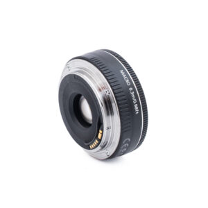 Canon 40mm f28 STM_3 Canon EF 40mm f/2.8 STM - Used