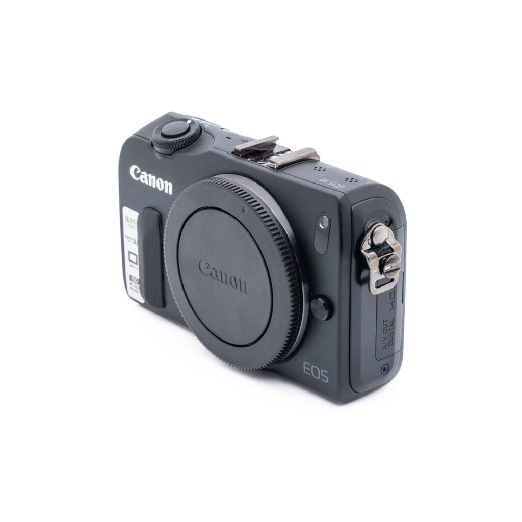Canon Eos M_1 Canon EOS M - Käytetty