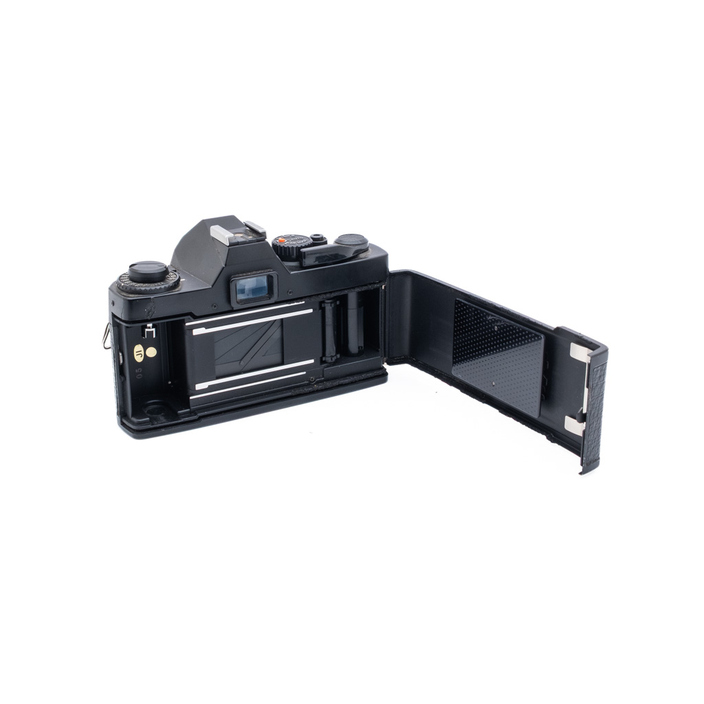 Mamiya ZE Quartz -filmikamera - Käytetty