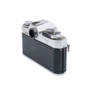 Nikon Nikkormat EL -filmikamera - Käytetty