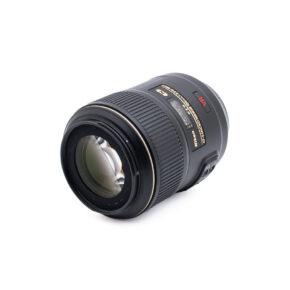 Nikon 105mm f28 G ED VR_2 Nikon AF-S Micro-Nikkor 105mm f/2.8G VR ED - Käytetty