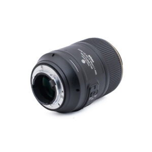Nikon AF-S Micro-Nikkor 105mm f/2.8G VR ED - Käytetty