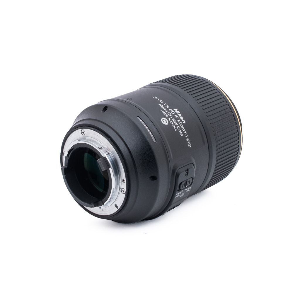 Nikon AF-S Micro-Nikkor 105mm f/2.8G VR ED - Käytetty