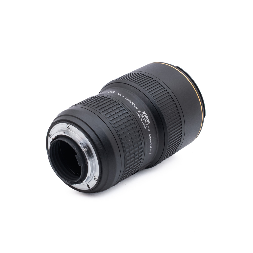 Nikon 16-35mm f14 G ED VR_3 Nikon AF-S Nikkor 16-35mm f/4 G ED VR - Käytetty