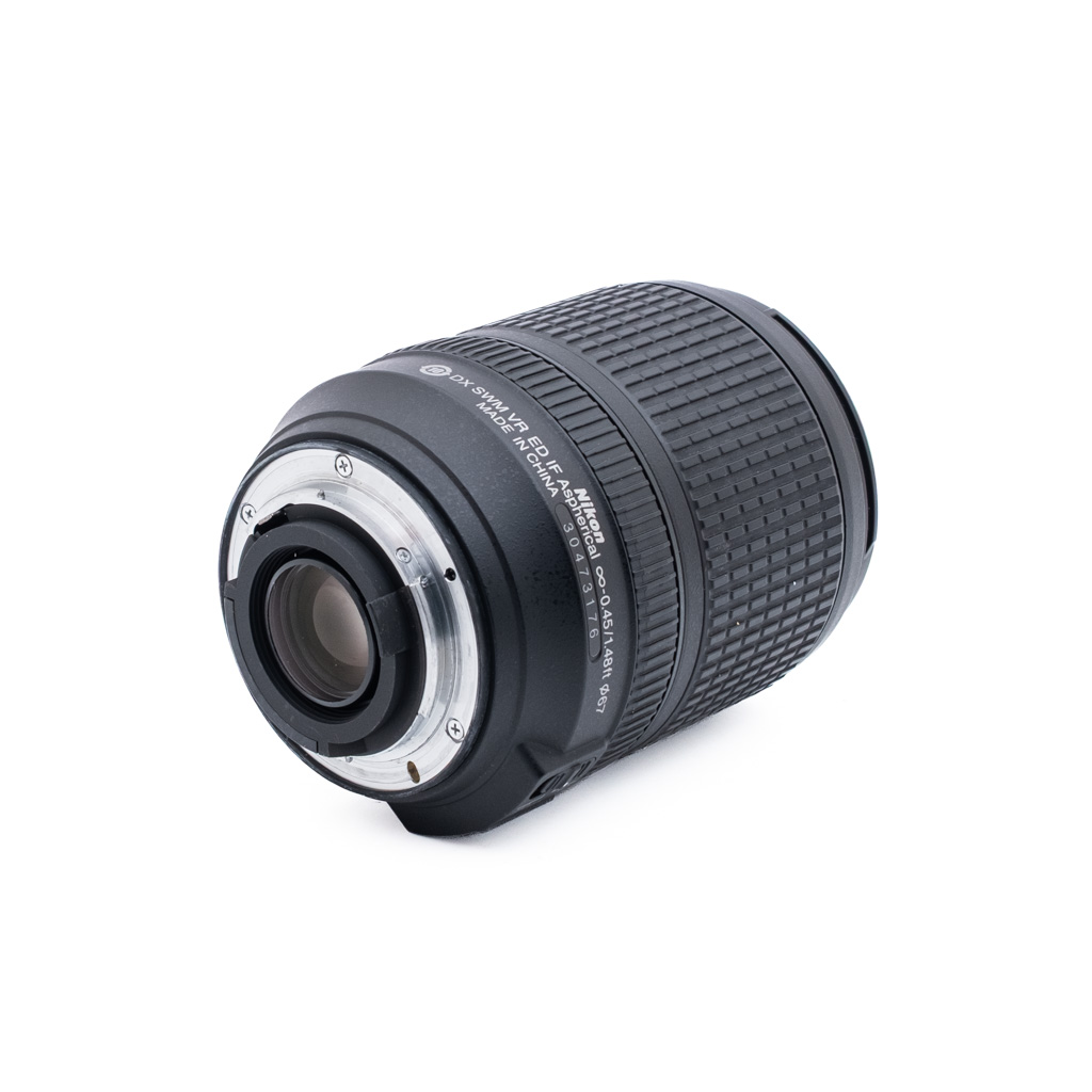 Nikon 18-140mm f35-56G ED VR DX_3 Nikon AF-S Nikkor 18-140mm f/3.5-5.6 G DX VR - Käytetty