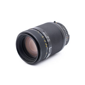 Nikon AF Nikkor 70-210mm f/4-5.6 - Käytetty