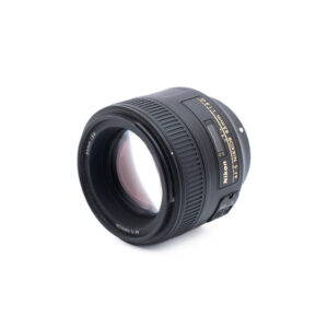 Nikon 85mm f18 G_2 Nikon AF-S Nikkor 85mm f/1.8 G - Käytetty
