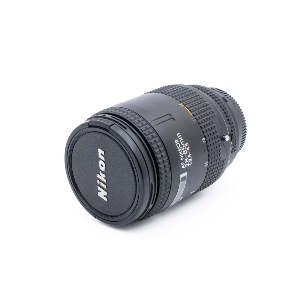 Nikon AF Nikkor 28-85mm f35-45_1 Nikon AF Nikkor 28-85mm f/3.5-4.5 - Käytetty