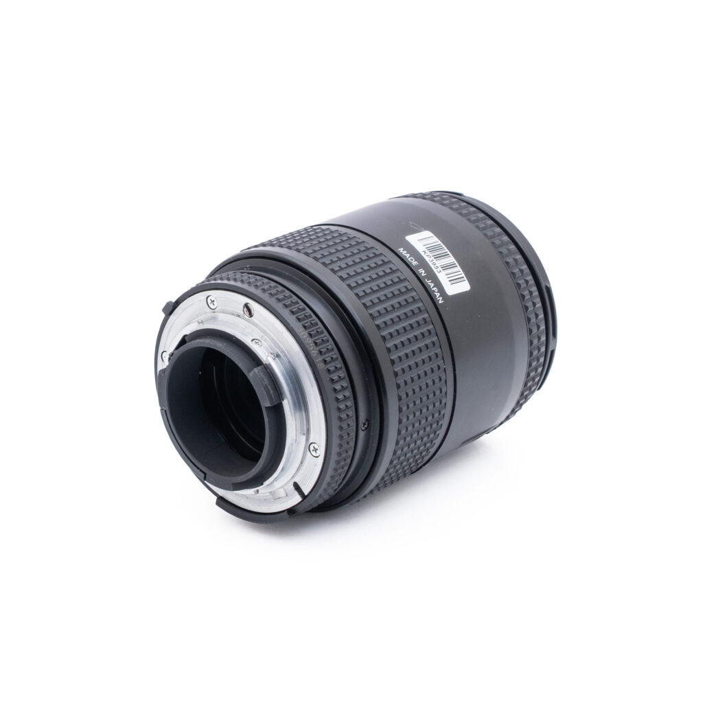 Nikon AF Nikkor 28-85mm f35-45_3 Nikon AF Nikkor 28-85mm f/3.5-4.5 - Käytetty