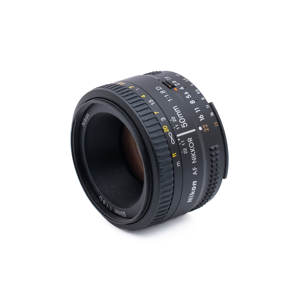 Nikon AF Nikkor 50mm f18 D_2 Nikon AF Nikkor 50mm f/1.8 D - Käytetty