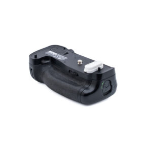 Nikon MB-D16 akkukahva - Käytetty