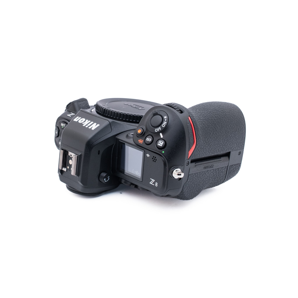 Nikon Z8 - Käytetty