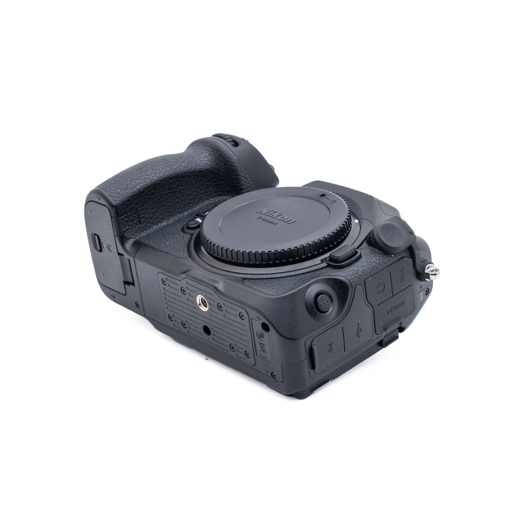 Nikon Z8 - Käytetty