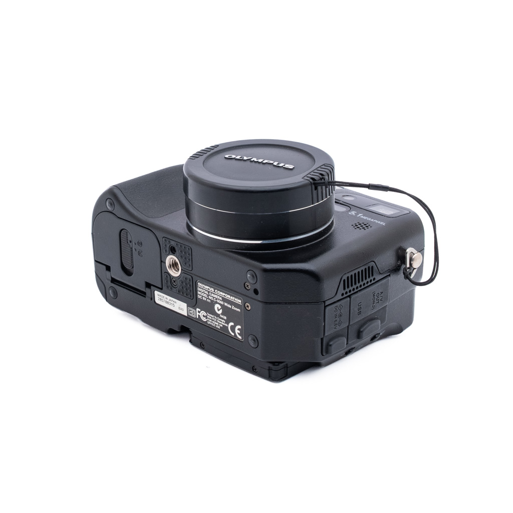 Olympus Camedia C-5060 digital camera – Second-hand