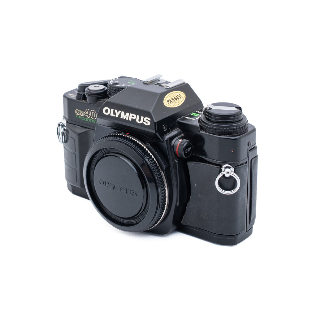 Olympus OM40_1 Olympus OM40 -filmikamera - Käytetty