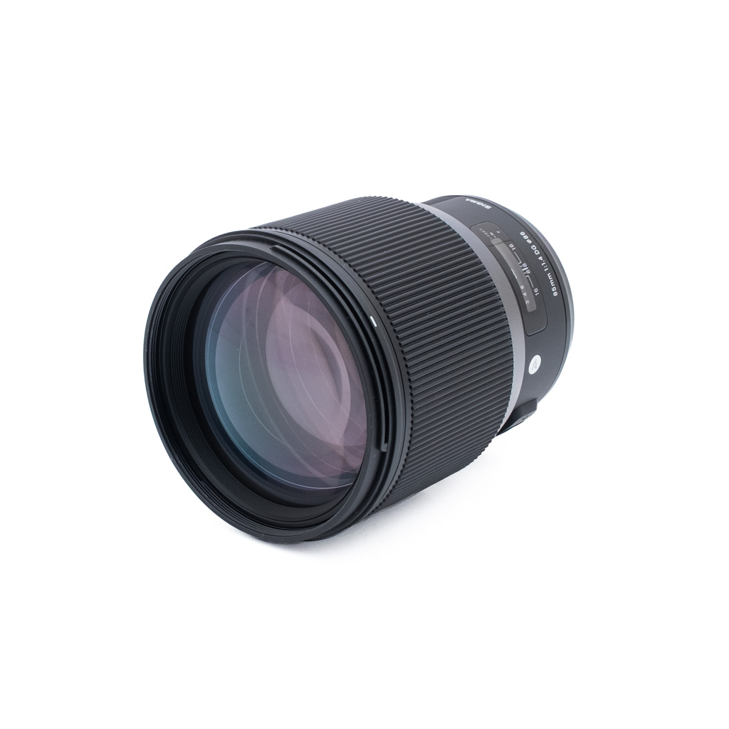 Sigma 85mm f14 DG Nikon_2 Sigma Art 85mm f/1.4 DG Nikon F - Käytetty