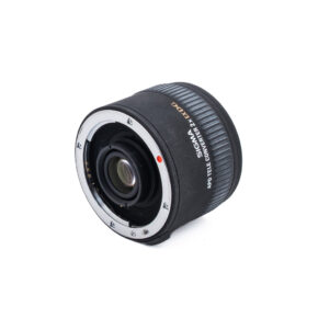 Sigma APO Teleconverter 2x EX DG Canon EF - Käytetty