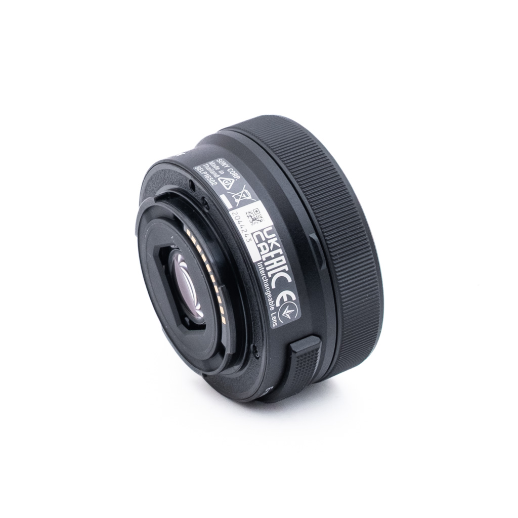 Sony E 16-50mm f35-56 OSS II_3 Sony E PZ 16-50mm f/3.5 - 5.6 OSS II - Käytetty