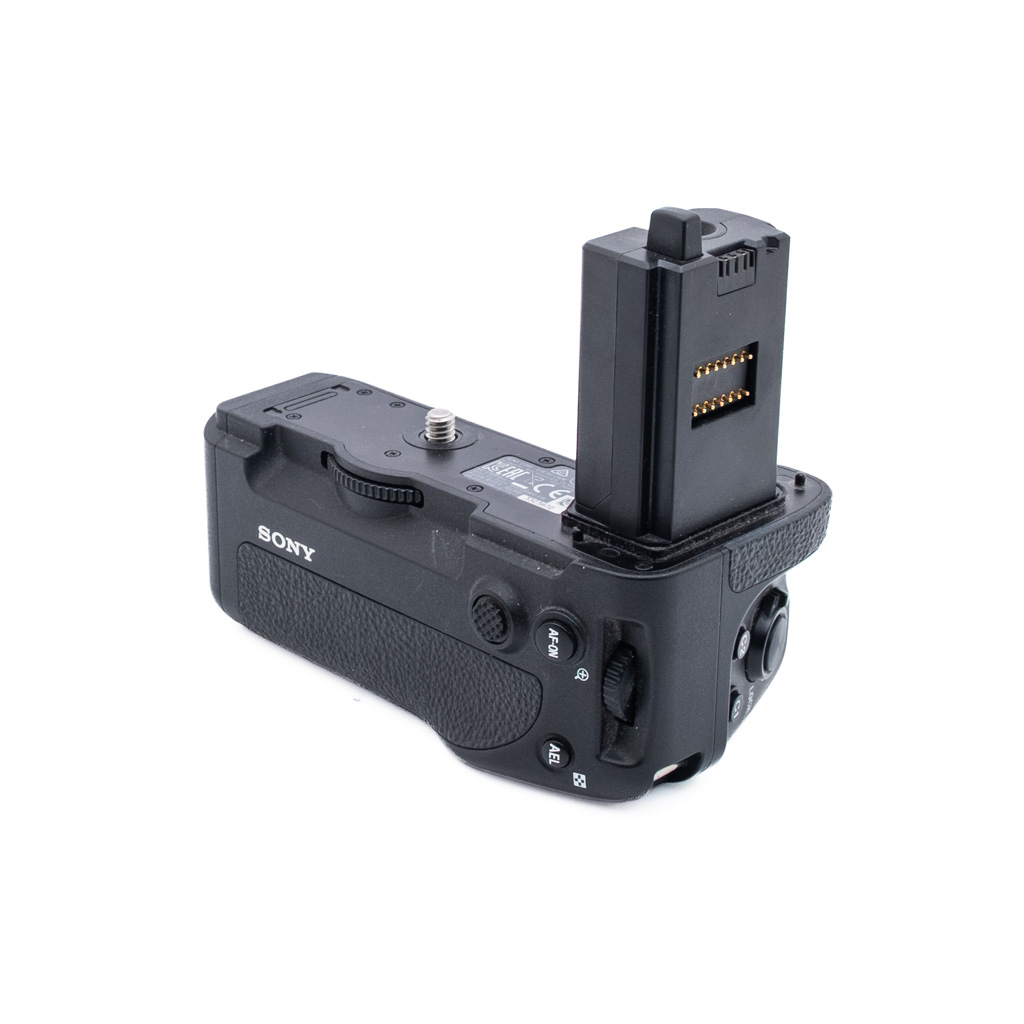 Sony battery grip_2 Sony VG-C4EM battery grip - Used