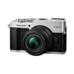 OM System PEN + 14–42 mm f/3.5–5.6 III Kit – Silver