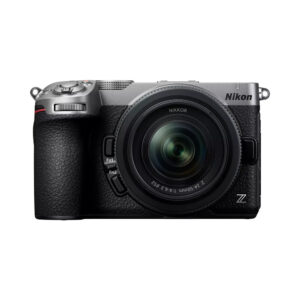 Nikon Z5 IIC hopea + 24-50mm f/4-6.3 -järjestelmäkamera
