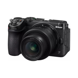 Nikon Z5 IIC musta + 24-50mm f/4-6.3 -järjestelmäkamera