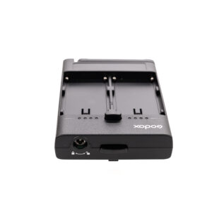 1666185214_975 Godox ML60 battery compartment
