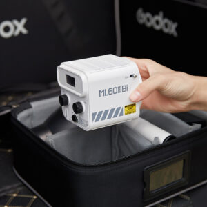 1715929711_413 Godox ML60II Bi-Color + AK-B01 -LED-valosarja